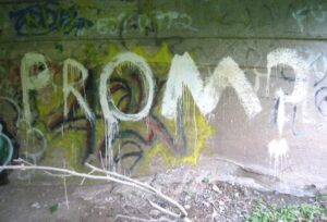 Prom graffiti